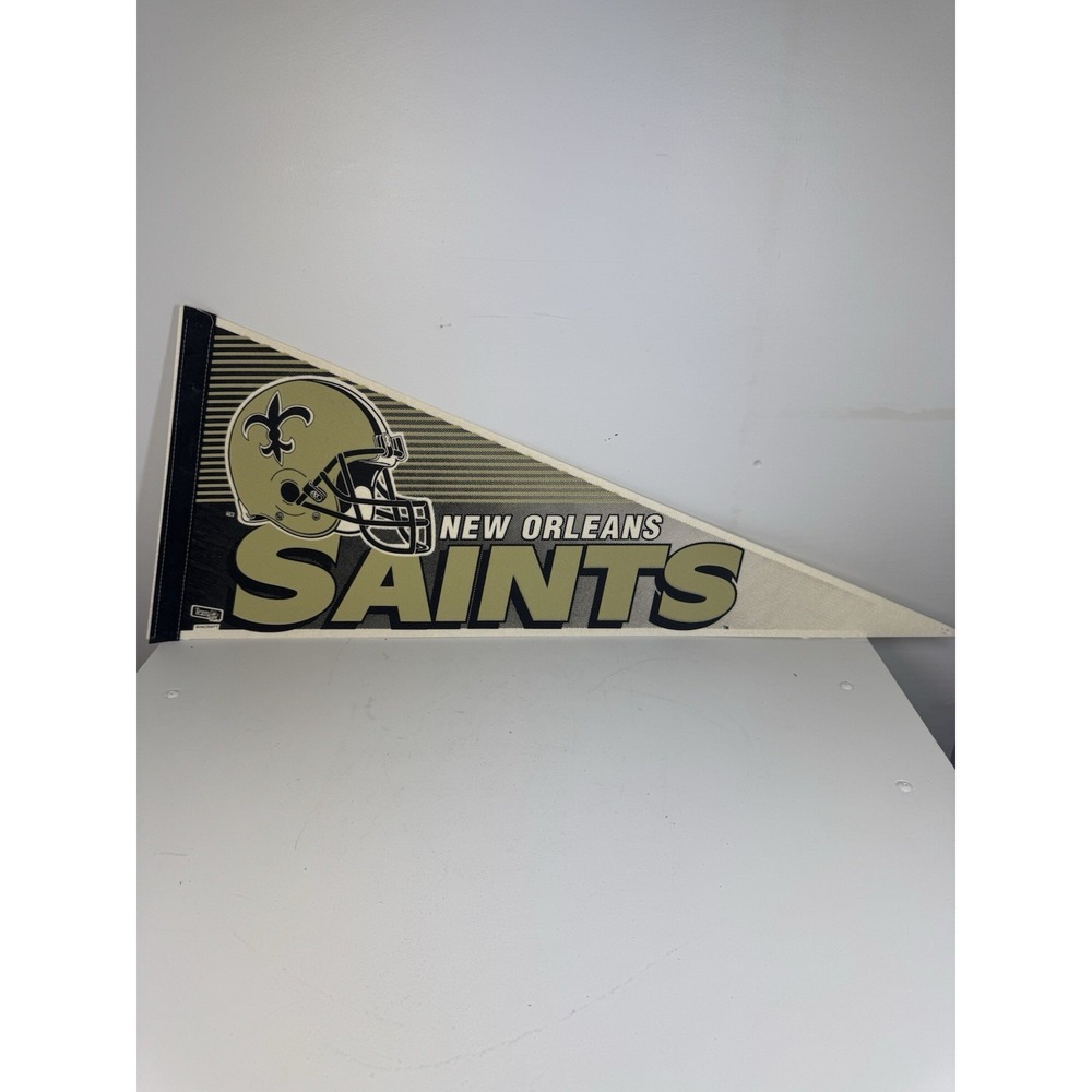 Vtg. Wincraft Pennant New Orleans Saints Felt Flag 30"x‎ 12" NFL Football Sport